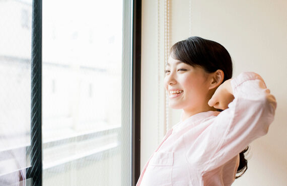 しつこい肩こりを内側からケアする施術 | 身体を温めるハーブ蒸しを行うYOSA PARK 学園前店